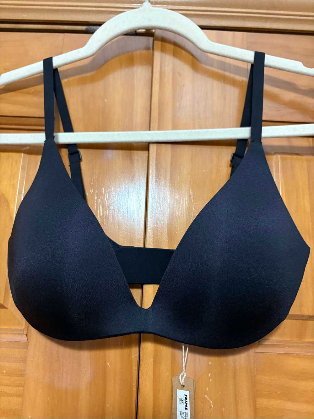 SKIMS Black Wireless Form Super Push-Up Bra Size 30C NWT